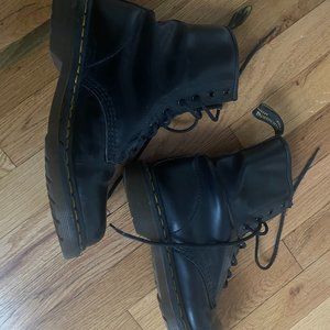 Doc Martens Sz 8